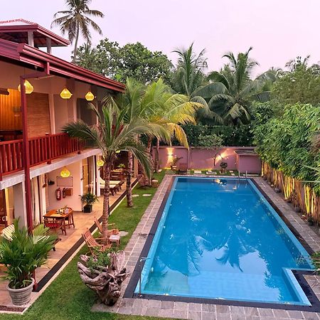 Sri Palms Bed and Breakfast Kosgoda Buitenkant foto