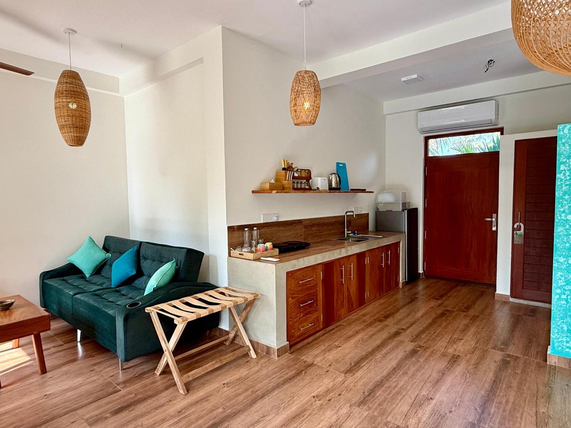 Sri Palms Bed and Breakfast Kosgoda Buitenkant foto
