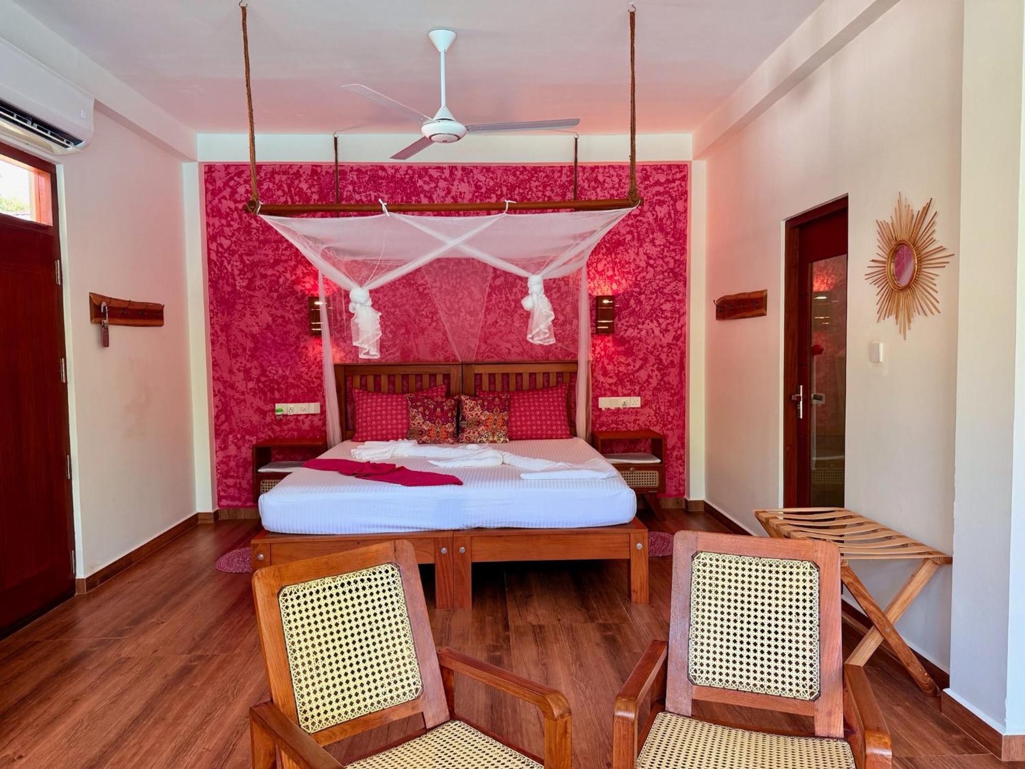 Sri Palms Bed and Breakfast Kosgoda Buitenkant foto